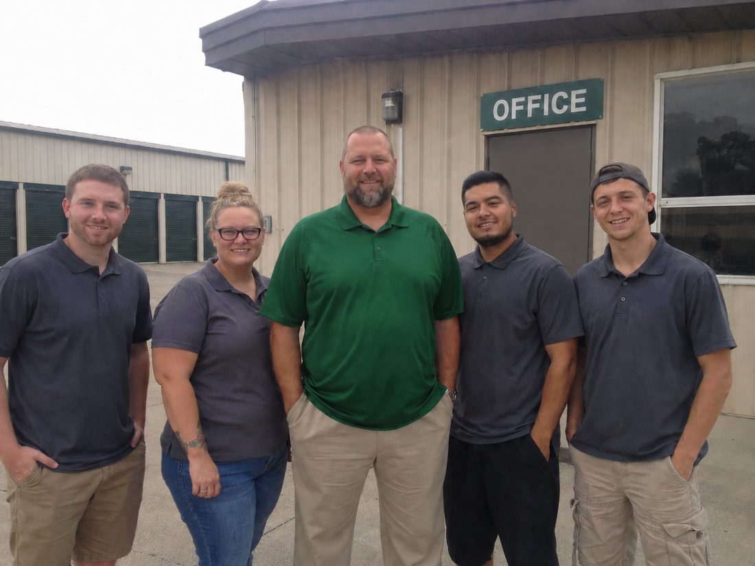 Pest control professionals in Bloomington, IL